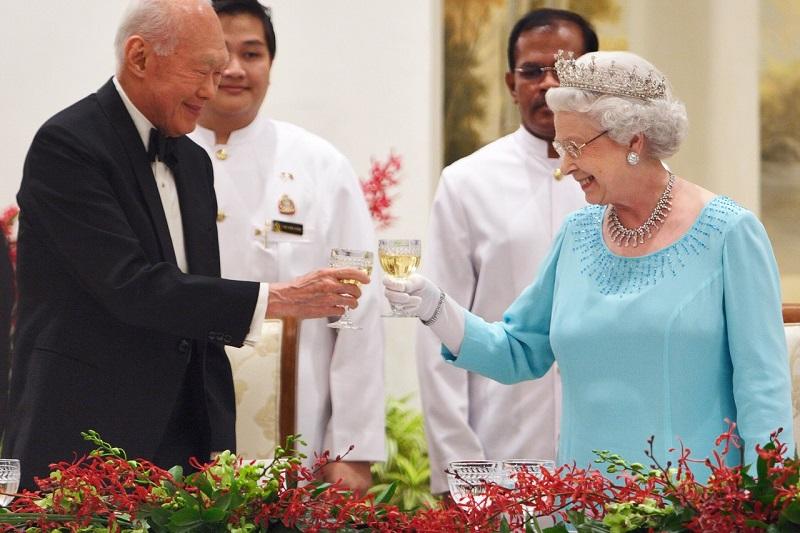 65 il taxt-tacda qalan Britaniya kraliçası haqqında DEDİ-QODULAR