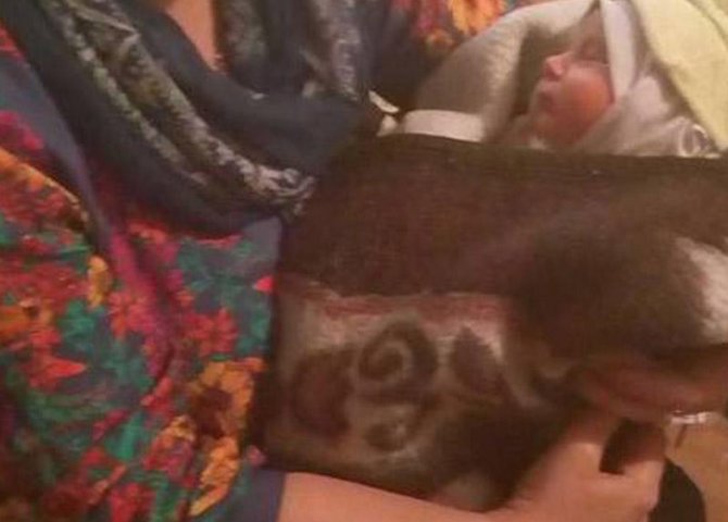 Azərbaycanda doğuşa 10 gün qalmış əri üstünə arvad gətirib evdən qovdu