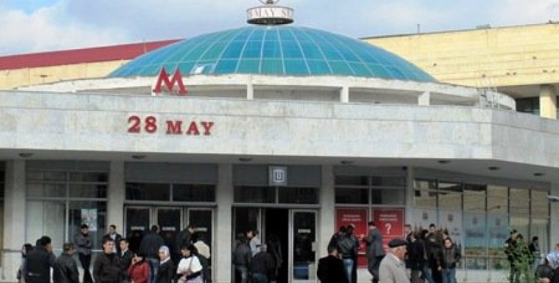 28 May metrosunda FACİƏ: Kişini vəhşicəsinə öldürdülər