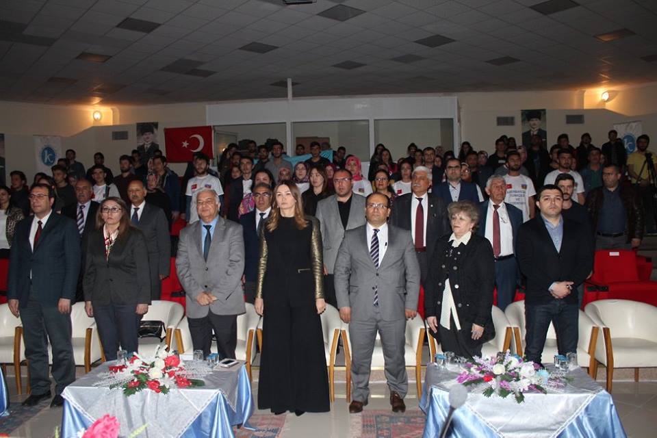 Qənirə Paşayeva Türkiyədə “Dağıdılmış mədəniyyət beşiyi-Şuşa”adlı konfrans verib və çağırış edib