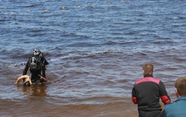 Xəzərdə tapılmayan neftçi oğlunun dərdinə dözə bilməyən ananın FACİƏVİ SONU