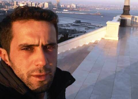 Neft şirkətinin əməkdaşı dəhşətli status yazıb, özünü binadan atdı – FOTOLAR