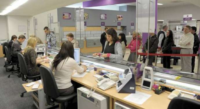 Bankların müştərilərə qarşı növbəti soyğunçuluğu