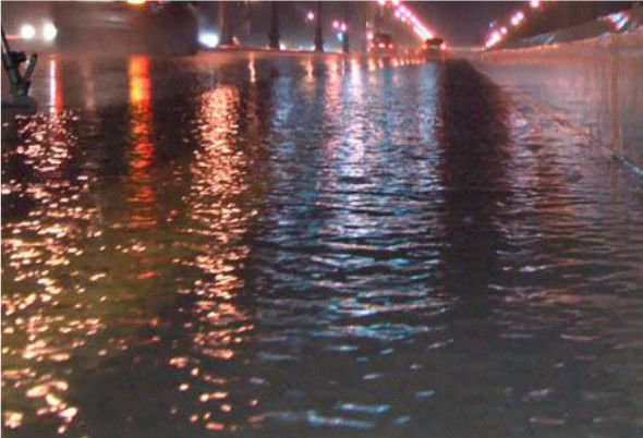 Bakıda yağışdan sonra yolları su basdı – FOTOLAR