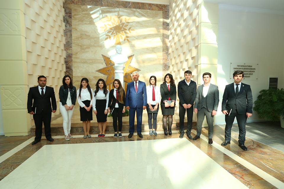 “ASAN könüllüləri”nin növbəti 9-cu qrupu Binəqədi Rayon İcra Hakimiyyətində təcrübə keçməyə başlayıblar