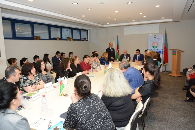 Nəsimi rayonunda “Sosial məsuliyyətin bölgüsü çərçivəsində həyata keçirilən tədbirlərdə işəgötürənlərin iştirakı” mövzusunda dəyirmi masa keçirildi