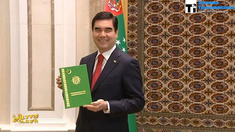 Türk prezident rəsmi qəbulda nazirləri BELƏ 