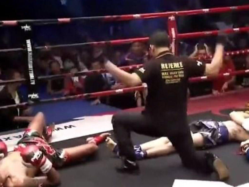 Bir-birilərini eyni vaxtda nokdauna saldılar - VİDEO