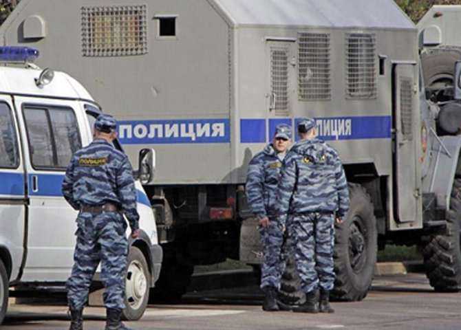 Sankt-Peterburqda metro stansiyası bağlandı - BOMBA TƏHLÜKƏSİ