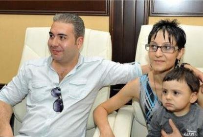 Bakıya qaçıb, Xocalı abidəsində baş əyən erməni satqın çıxdı