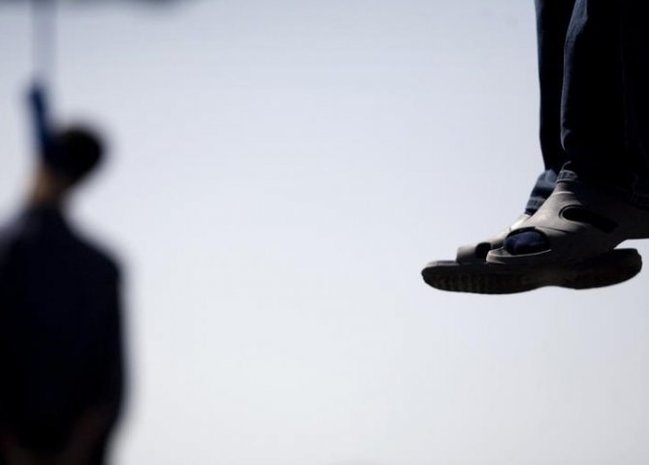 13 yaşlı uşaq özünü öldürdü - Azərbaycanda dəhşət