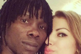 Arvadını amansızca döyən 