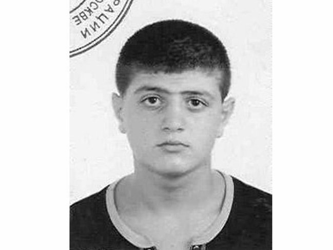 Azyaşlı qızı zorlayan azərbaycanlı AXTARIŞA VERİLDİ - FOTOYA DİQQƏT