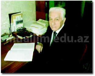 Azərbaycanlı professor vəfat edib