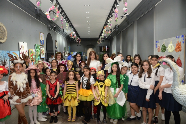 Nəsimi rayonu 44 nömrəli tam orta məktəbin  şagirdlərinin “Tullantıdan incəsənətə” adlı sərgisi  açılıb