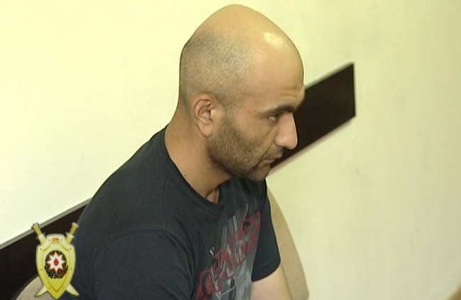 Bu şəxs Bakıda qadınlara hücum çəkirmiş - FOTOLAR