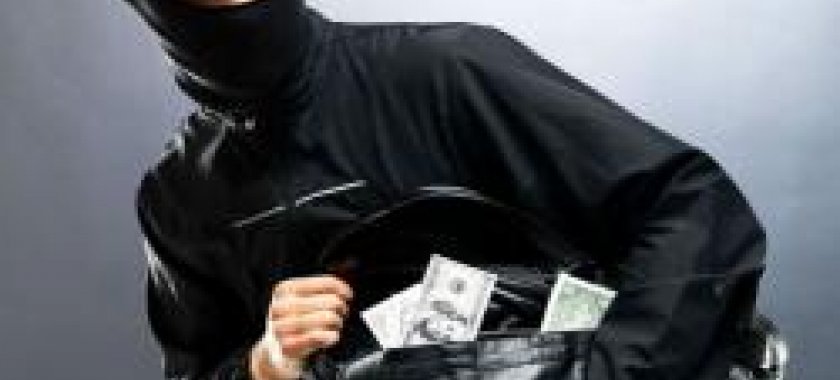 BAKIDA OFISDƏN XEYLI MIQDARDA PUL OĞURLANDI