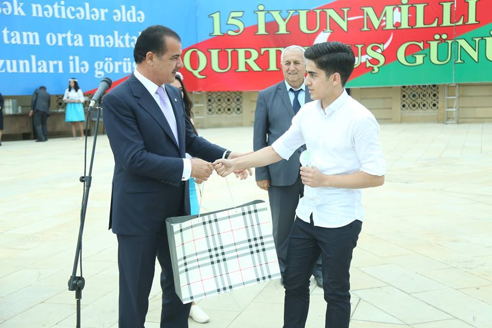 Gəncədə 15 iyun “Milli Qurtuluş Günü” təntənə ilə qeyd edilib