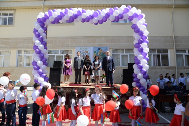 Nəsimi rayon tam orta məktəblərində “Son zəng” tədbirləri keçirilib