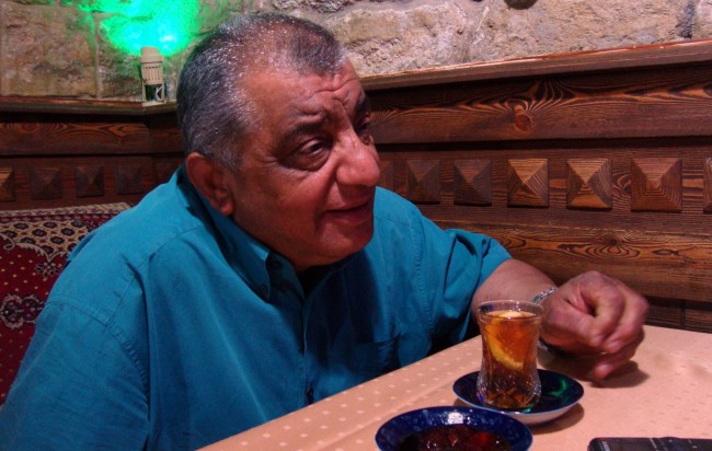 YOL POLİSİ SABİQ DEPUTATIN QIZINDAN RÜŞVƏT ALDI! – “BU QULDURLUQ NƏ VAXT BITƏCƏK?” YENILƏNIB