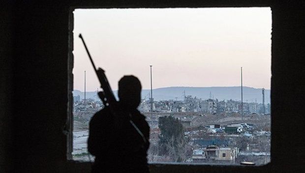 İran İŞİD-in Suriyadakı mövqelərinə raket zərbələri endirib