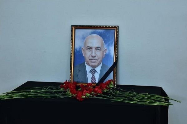 Azərbaycanlı professor dünyasını dəyişdi - FOTO