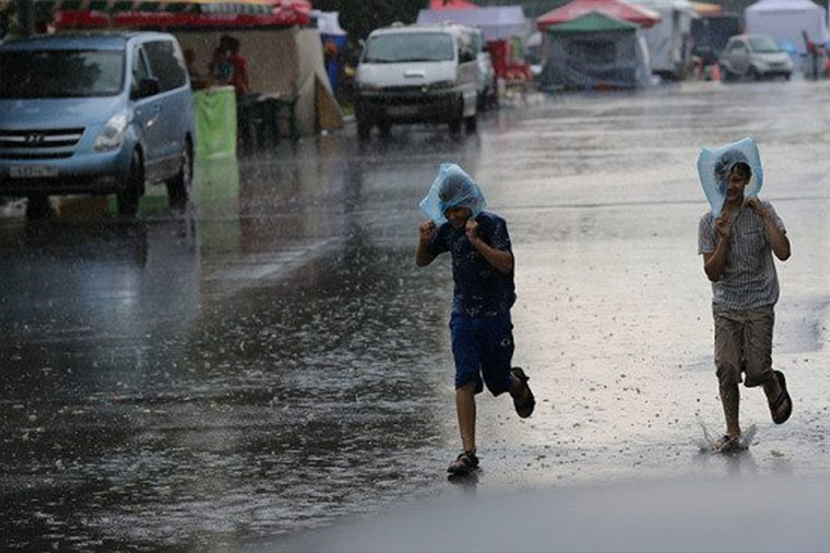 YAPONIYADA ŞIDDƏTLI YAĞIŞLAR — 300 MIN SAKIN TƏXLIYYƏ EDILƏCƏK