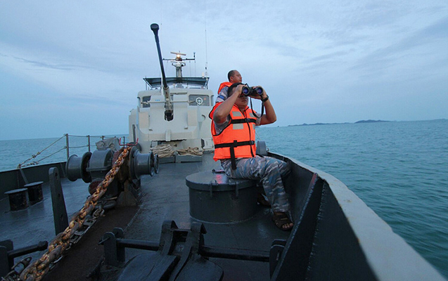 KOLUMBIYADA 150 NƏFƏRLIK TURIST GƏMISI BATIB - ÖLƏNLƏR VAR