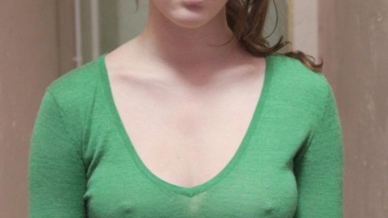 Alt paltarı geyinmədiyi üçün İŞDƏN QOVULDU - FOTO