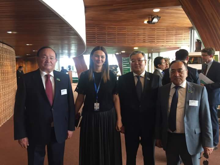 Qənirə Paşayeva AŞPA-da Moldovanın Baş naziri və Qazaxıstan heyəti ilə görüşüb