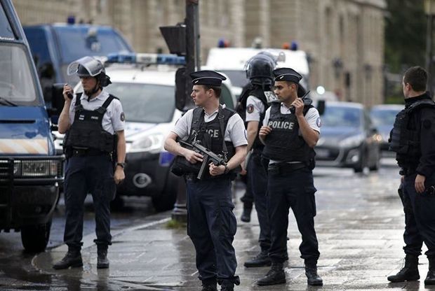 PARISDƏ ERMƏNI MÜSƏLMANLARA HÜCUM ETMƏK ISTƏDI