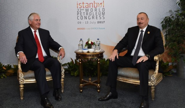 İlham Əliyev ABŞ-ın dövlət katibinə Ermənistanın Alxanlıdakı son təxribatı haqda məlumat verib