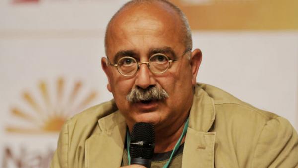 Türkiyədə erməni yazıçı həbsxanadan qaçdı -