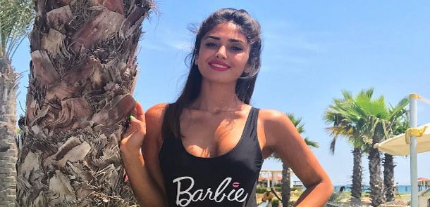 Azərbaycanlı aktrisa çimərlik geyimində (FOTO)