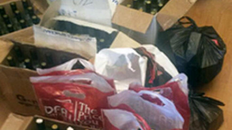 Gömrükçülər külli miqdarda araq müsadirə etdi - FOTO