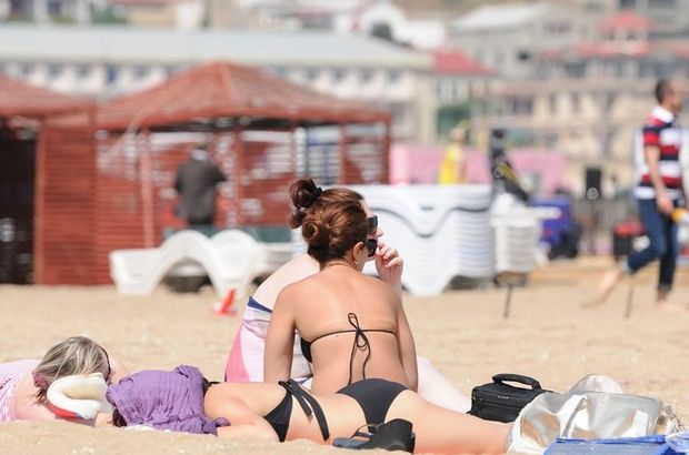 Novxanı çimərliyində qadını döydülər