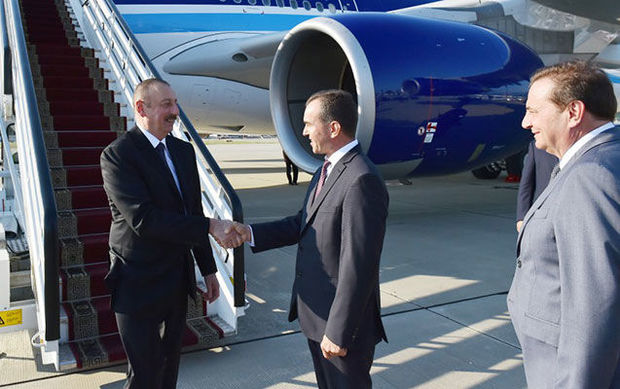 İlham Əliyev Rusiyaya rəsmi səfərə yollanıb – FOTO