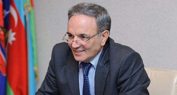 Əflatun Amaşov: Banklar jurnalistlərə kredit verməlidir