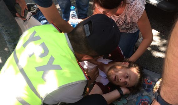 Bakıda polis turistin həyatını belə xilas etdi - FOTO