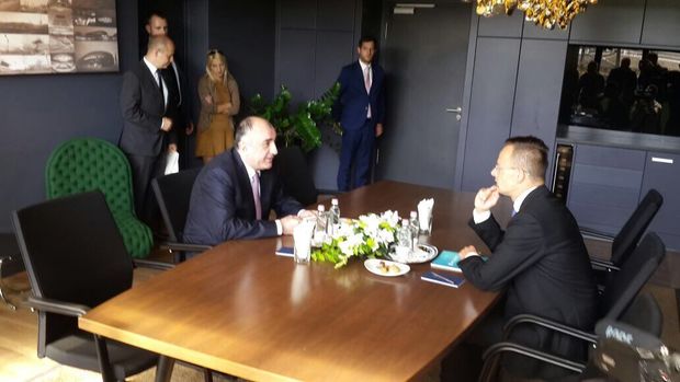 Azərbaycan və Macarıstan XİN başçıları əməkdaşlıq məsələlərini müzakirə ediblər - FOTO