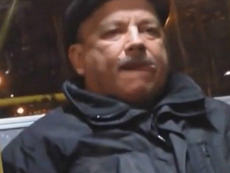 Sərnişin avtobusunda kişinin əxlaqsız hərəkəti kameraya düşdü - VİDEO