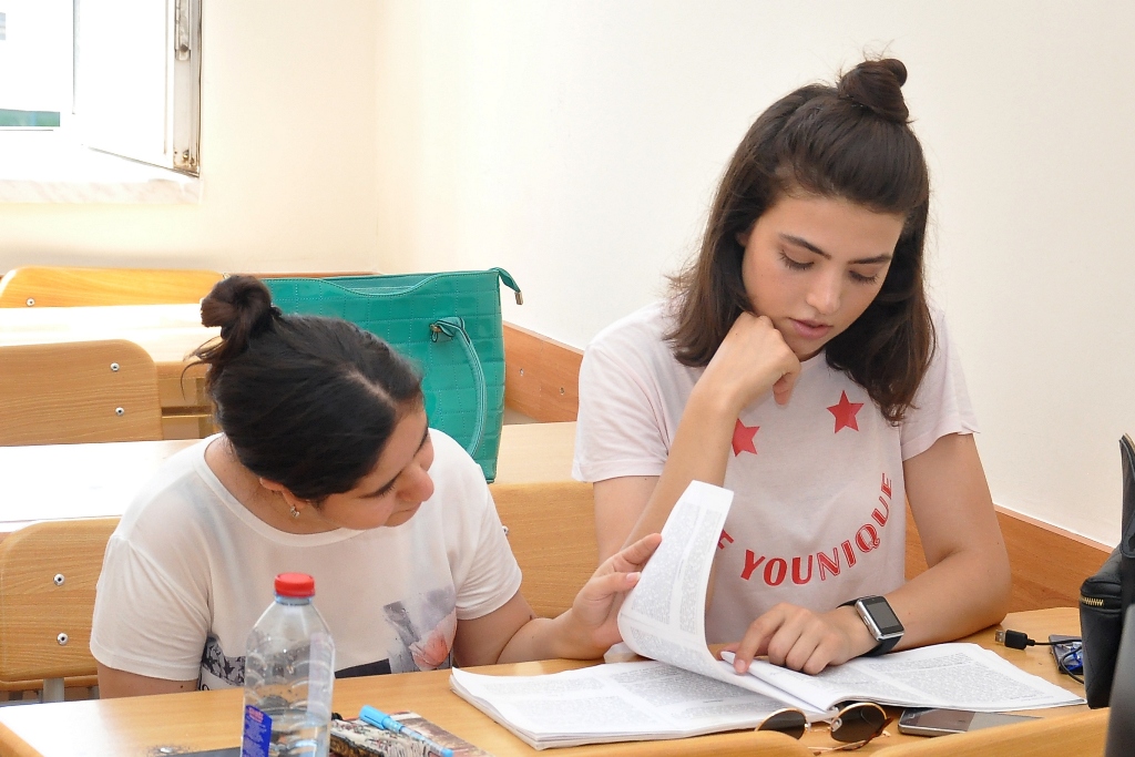 ADU-da Yay məktəbi uğurla davam edir