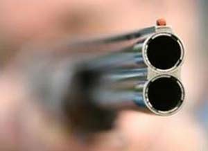 7 YAŞLI QIZI GÜLLƏLƏYIB ÖLDÜRDÜ - AZƏRBAYCANDA DƏHŞƏT