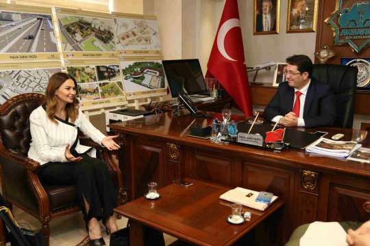 QƏNIRƏ PAŞAYEVA AKSARAY VALISI ILƏ QARABAĞ HƏQIQƏTLƏRINDƏN DANIŞDI