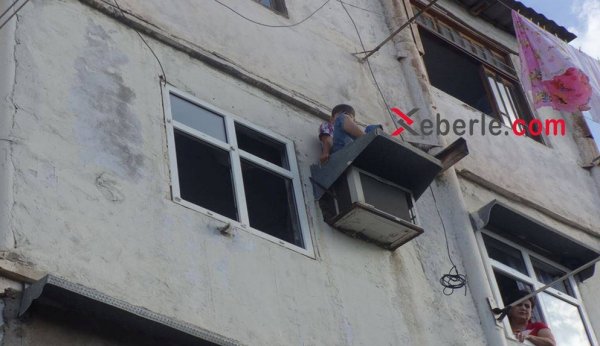 Sumqayıtda azyaşlı 4-cü mərtəbədən yıxıldı və belə xilas edildi - FOTOFAKT