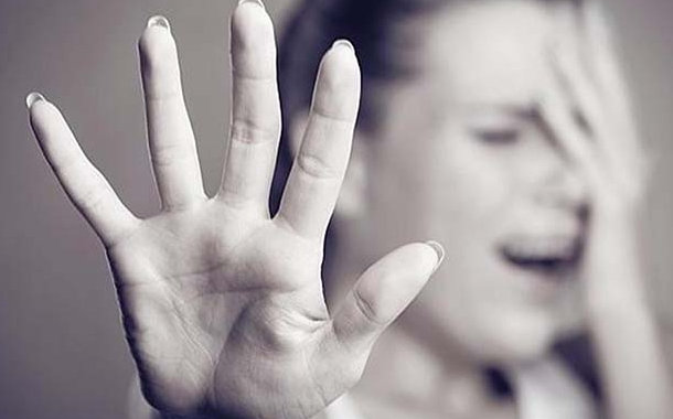 ´Ağladım ki, bakirəyəm. O, isə...´ - Zorakılığa məruz qalan qadının QANDONDURAN İFADƏSİ