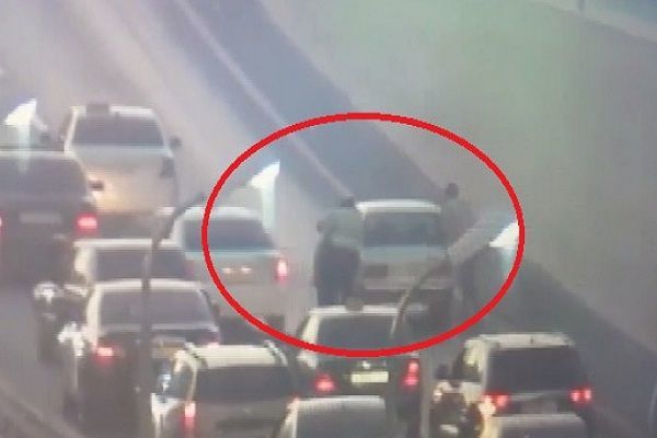 Polisdən yolda qalan nasaz avtomobillərə dəstək – VİDEO + FOTO