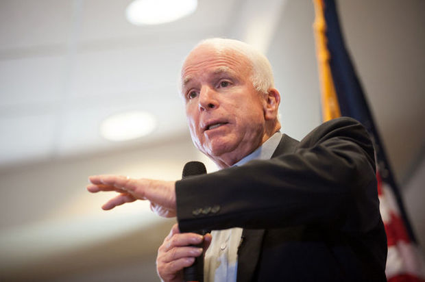 Makkeyn: Putin ABŞ-da demokratiyaya hücum etməyin hesabını ödəyəcək