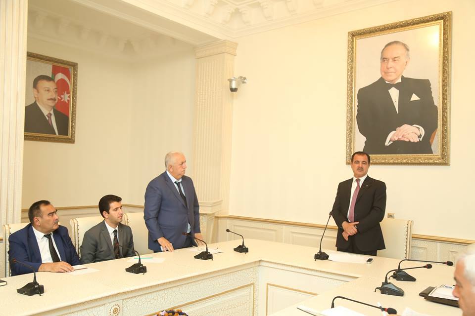 Gəncədə 2017-ci ilin birinci yarısının yekunları və qarşıda duran vəzifələrə dair hesabat yığıncağı keçirilib