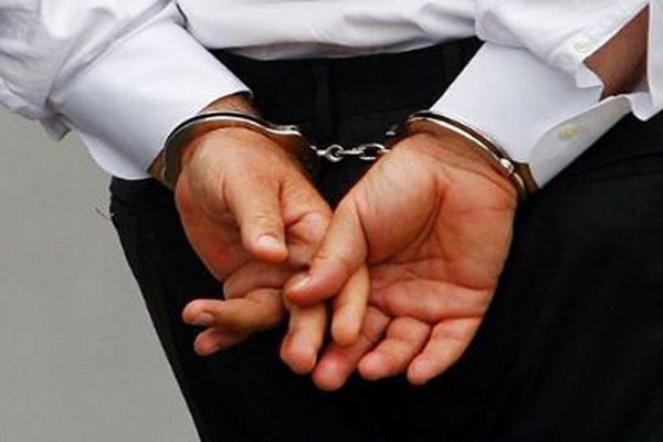 Bakıda mənzildən külli miqdarda qızıl və pul oğurlayan yeniyetmələr tutulub